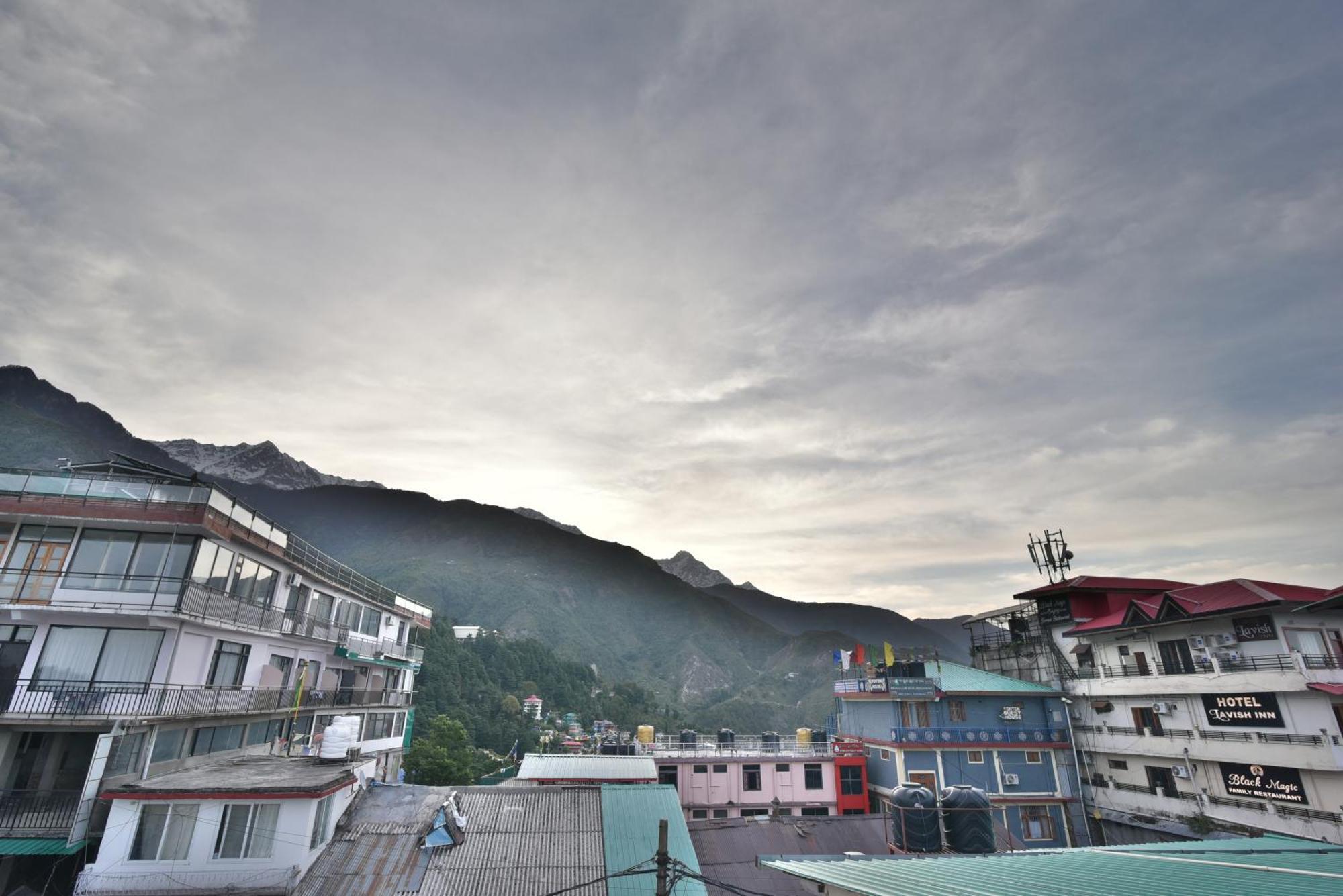 Hotel M And Resort McLeod Ganj Exterior photo
