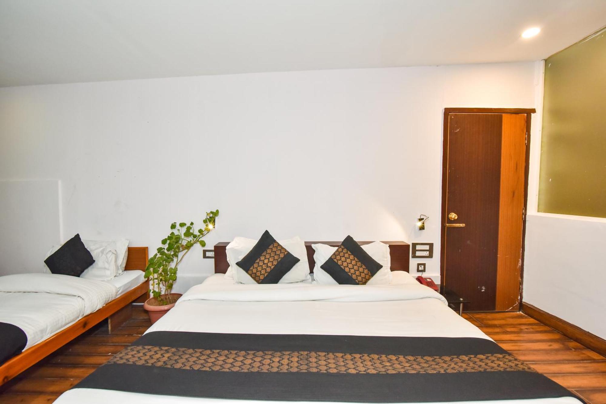 Hotel M And Resort McLeod Ganj Exterior photo